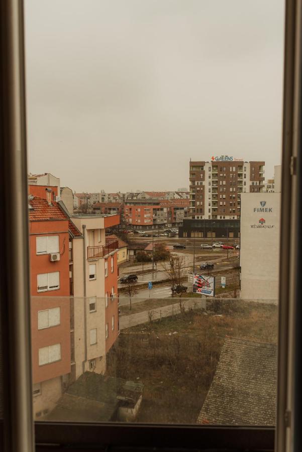 Astra Lejlighed Novi Sad Eksteriør billede